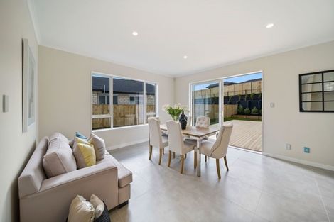 Photo of property in 3 Papaview Road, Papakura, 2110