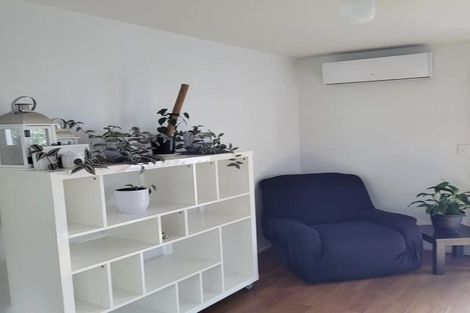 Photo of property in 1/100 Birkdale Road, Birkdale, Auckland, 0626