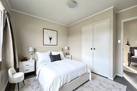 Photo of property in 33 Selak Place, Glen Eden, Auckland, 0602