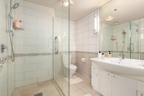 Photo of property in 1/6d Durham Street, Tauranga, 3110