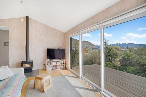 Photo of property in 14 Daniels Terrace, Wanaka, 9305