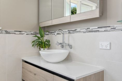 Photo of property in 12 Malyon Street, Te Puke, 3119