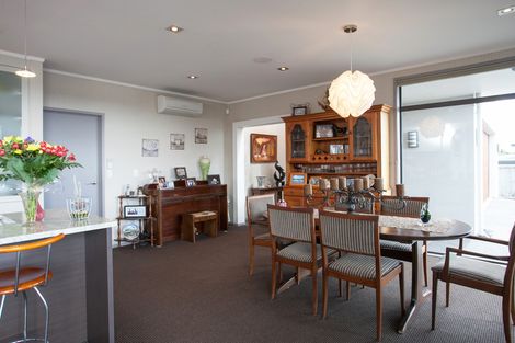 Photo of property in 212 Mandeno Street, Te Awamutu, 3800