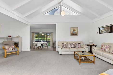 Photo of property in 19 Durham Drive, Havelock North, 4130