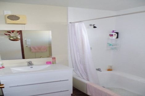 Photo of property in 14 Resolution Place, Bryndwr, Christchurch, 8053