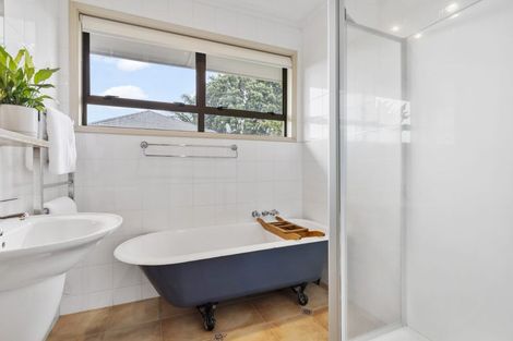 Photo of property in 24 Kerswill Place, Pakuranga, Auckland, 2010