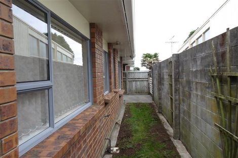 Photo of property in 2/49 Sackville Street, Fitzroy, New Plymouth, 4312