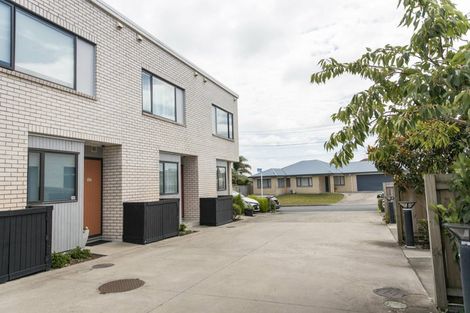 Photo of property in 12b Titoki Street, Te Atatu Peninsula, Auckland, 0610