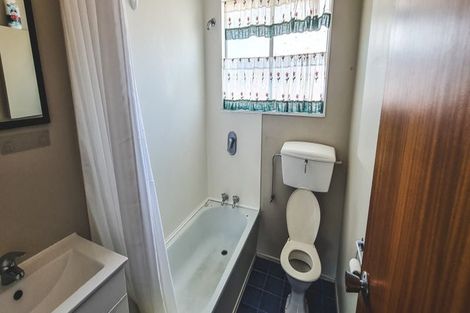 Photo of property in 31a Omaha Grove, Totara Park, Upper Hutt, 5018