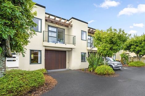 Photo of property in 4/15 Harbour View Road, Te Atatu Peninsula, Auckland, 0610