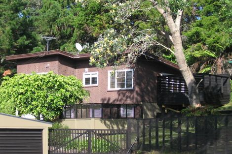 Photo of property in 52 Kaurilands Road, Titirangi, Auckland, 0604