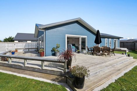 Photo of property in 27 County Drive, Hawera, 4610