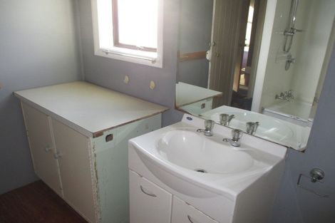 Photo of property in 42 Durham Street, Levin, 5510