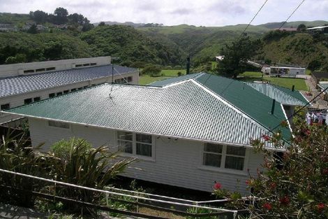 Photo of property in 8 Mark Avenue, Paparangi, Wellington, 6037