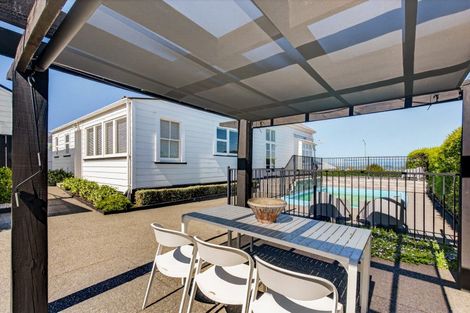 Photo of property in 9 Cobden Crescent, Bluff Hill, Napier, 4110