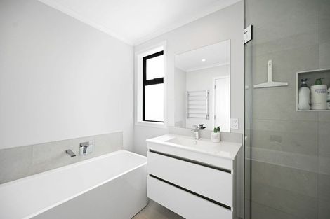 Photo of property in 2/59 Montgomery Crescent, Bader, Hamilton, 3206