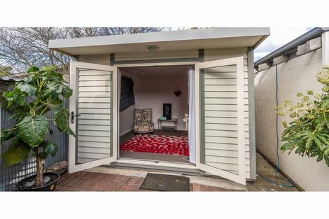 Photo of property in 156 Riverlaw Terrace, Saint Martins, Christchurch, 8022