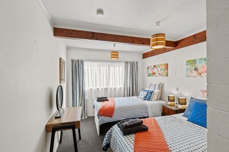 Photo of property in 5a Price Street, Westown, New Plymouth, 4310
