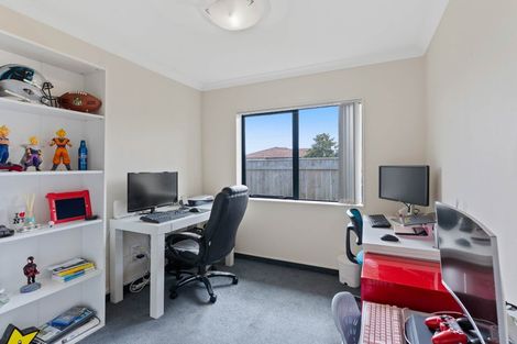 Photo of property in 96 Guildford Drive, Paraparaumu Beach, Paraparaumu, 5032