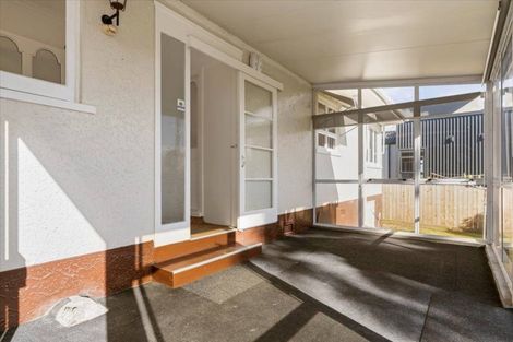 Photo of property in 3b Hilltop Road, Parkvale, Tauranga, 3112