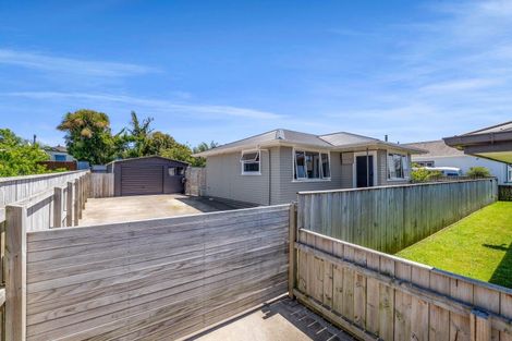 Photo of property in 63 Domett Street, Waitara, 4320