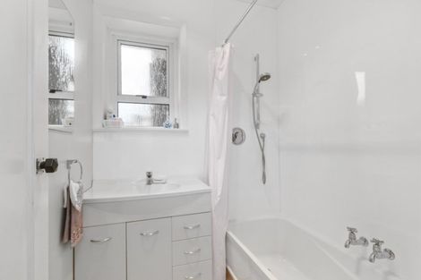 Photo of property in 18 Jutland Street, Waterloo, Lower Hutt, 5011