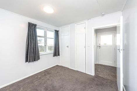 Photo of property in 1 Kupe Place, Castlecliff, Whanganui, 4501