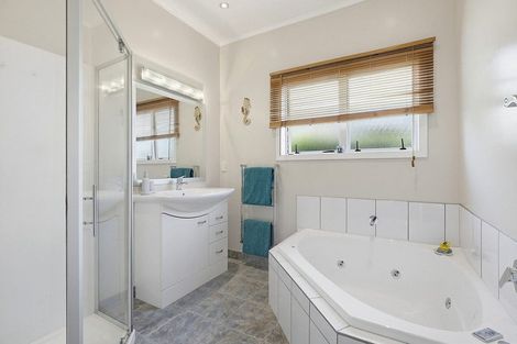Photo of property in 62 Tireti Road, Titahi Bay, Porirua, 5022