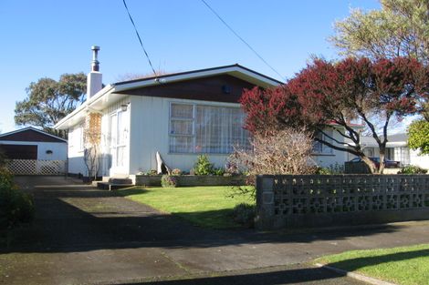 Photo of property in 9 Piper Place, Roslyn, Palmerston North, 4414