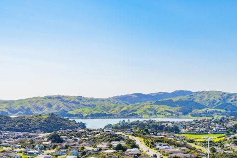 Photo of property in 3 Navigation Drive, Whitby, Porirua, 5024