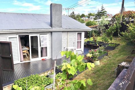 Photo of property in 109 Target Road, Totara Vale, Auckland, 0629