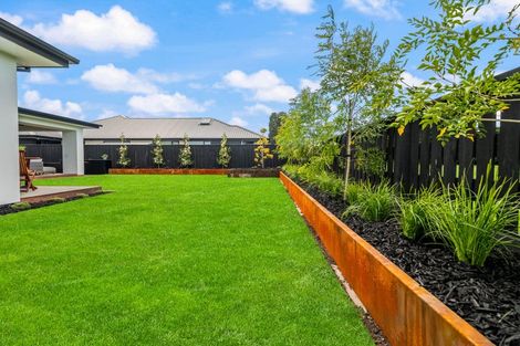 Photo of property in 19 Frank Ernest Crescent, Prebbleton, 7676