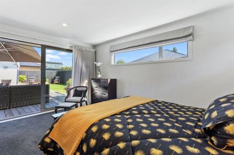 Photo of property in 8 O'rourke Place, Casebrook, Christchurch, 8051