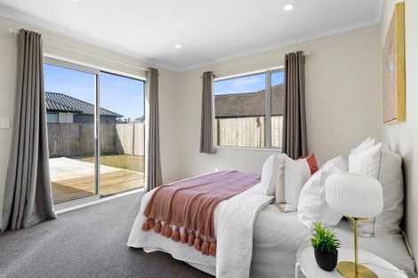 Photo of property in 8 Hehan Close, Cambridge, 3434