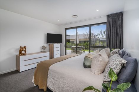 Photo of property in 10 Kupe Drive, Whitianga, 3510