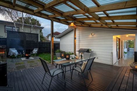 Photo of property in 2/7 Matipo Road, Te Atatu Peninsula, Auckland, 0610