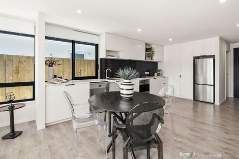 Photo of property in 3/6 Bushland Grove, Paparangi, Wellington, 6037