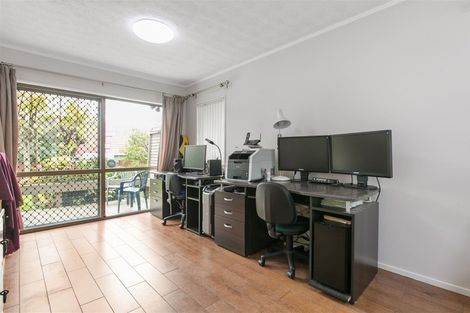 Photo of property in 295 Bucklands Beach Road, Bucklands Beach, Auckland, 2012