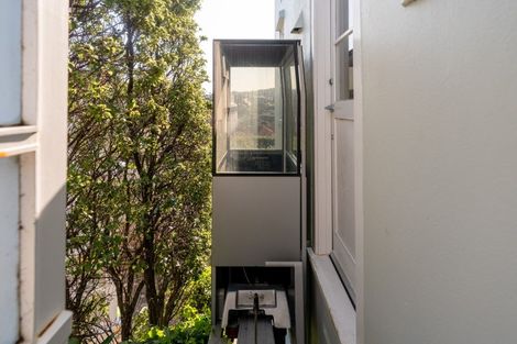 Photo of property in 15u2 Upland Road, Kelburn, Wellington, 6012