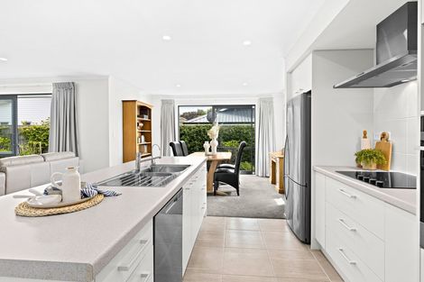 Photo of property in 12 Trevally Place, Snells Beach, 0920