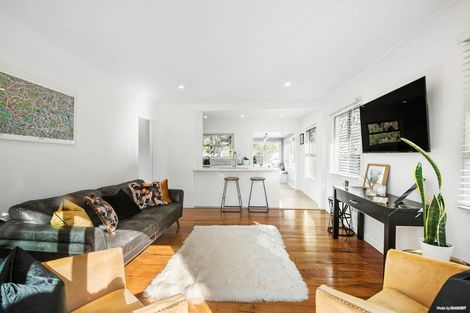 Photo of property in 1/113 Nile Road, Milford, Auckland, 0620