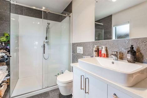 Photo of property in 66 Maire Road, Orewa, 0931