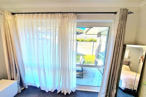 Photo of property in 19 Mooring Close, Whitby, Porirua, 5024