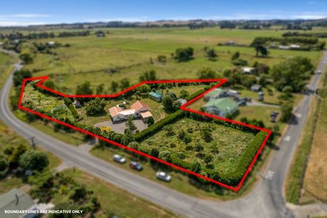 Photo of property in 318 Kuku Beach Road, Kuku, Levin, 5570
