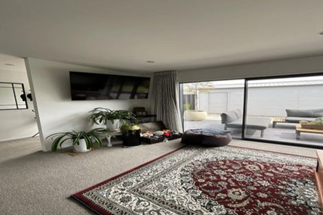 Photo of property in 18 Lamorna Road, Parklands, Christchurch, 8083