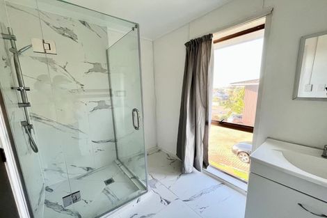 Photo of property in 12 Kukupa Road, Sunnyvale, Auckland, 0612