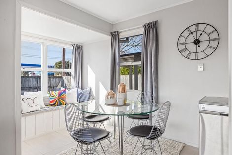 Photo of property in 71b Red Beach Road, Red Beach, 0932