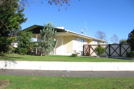 Photo of property in 28 Langley Avenue, Milson, Palmerston North, 4414