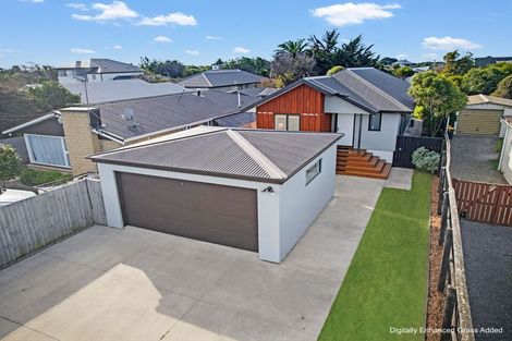 Photo of property in 357 Estuary Road, South New Brighton, Christchurch, 8062