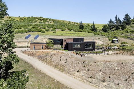 Photo of property in 335a Luggate-cromwell Road, Lowburn, Cromwell, 9384